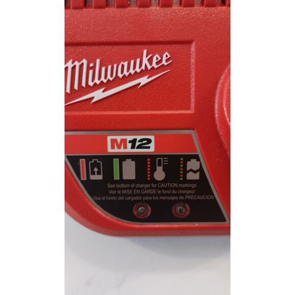 Milwaukee brand new without box 12 volt charger - Picture 5 of 8